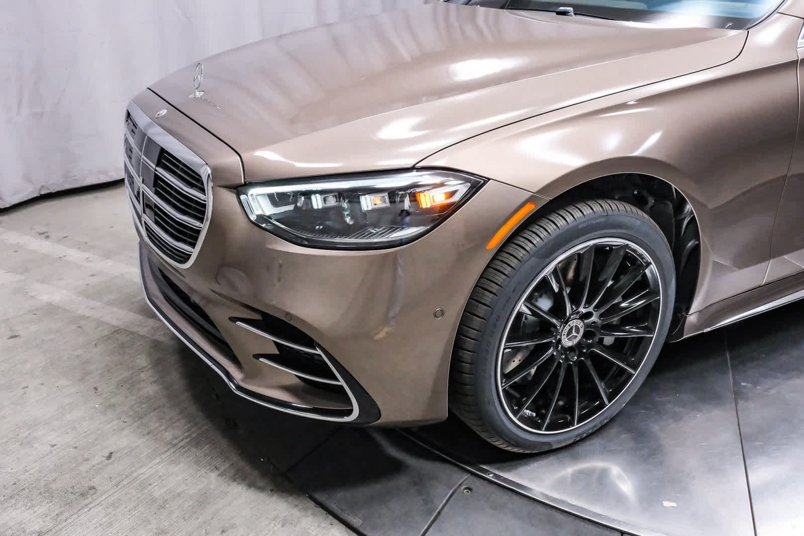 Thumbnail: 2026 Mercedes-Benz S-Class - 12