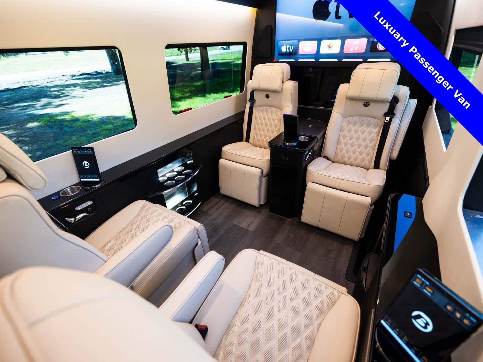 Thumbnail: 2024 Mercedes-Benz Sprinter - 4