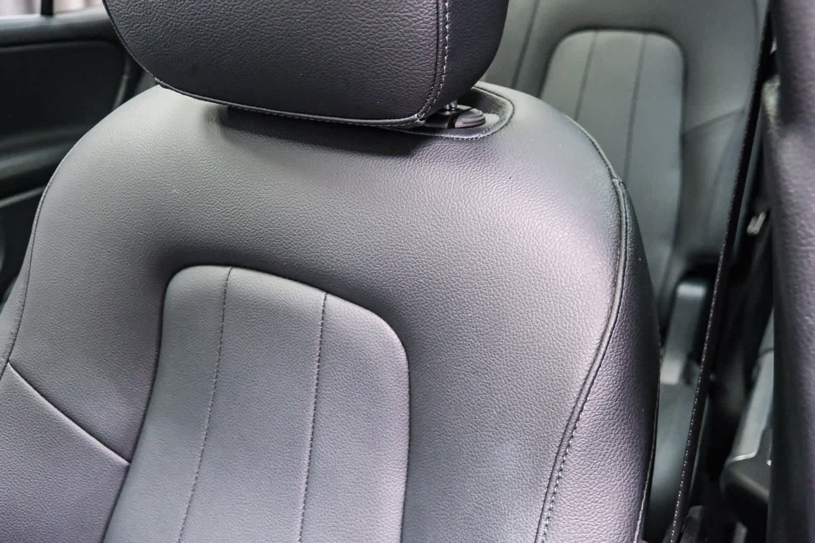 Thumbnail: 2023 Mercedes-Benz EQB - 20