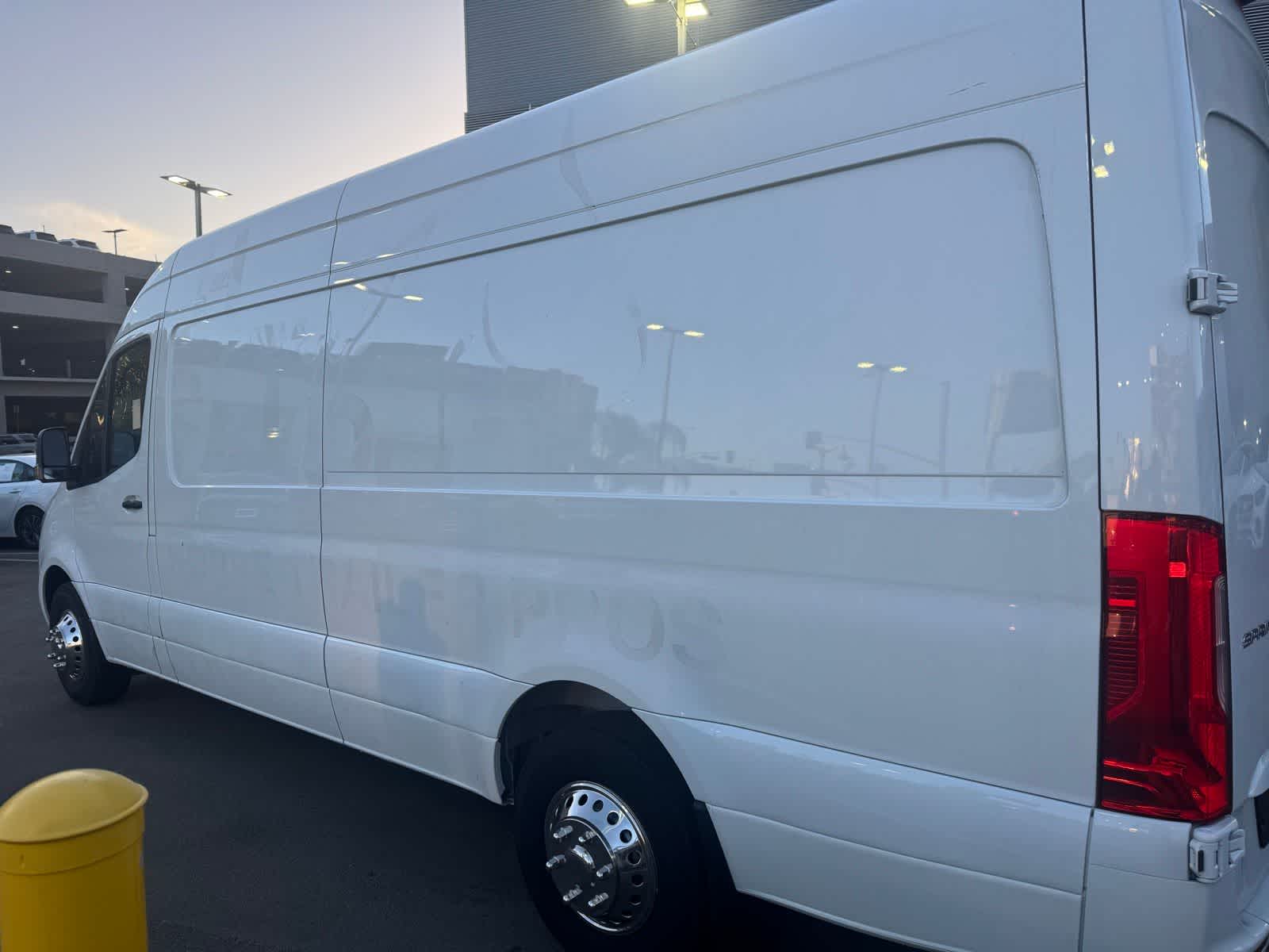 Thumbnail: 2022 Mercedes-Benz Sprinter - 6