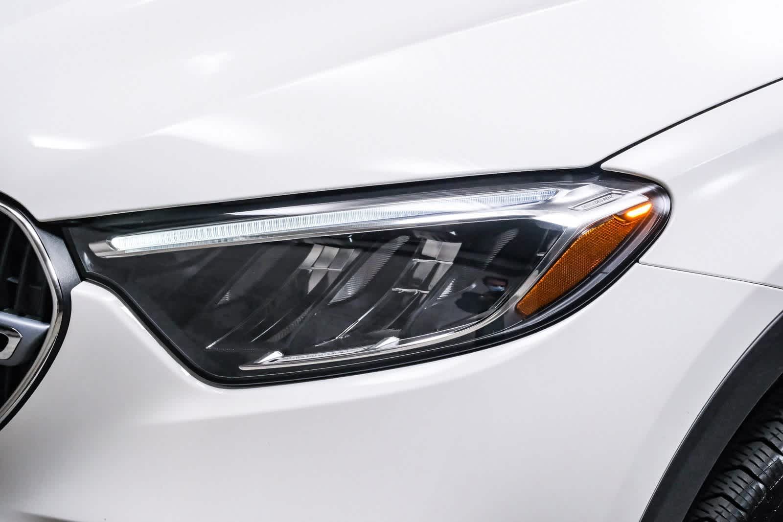 Thumbnail: 2025 Mercedes-Benz GLC - 11