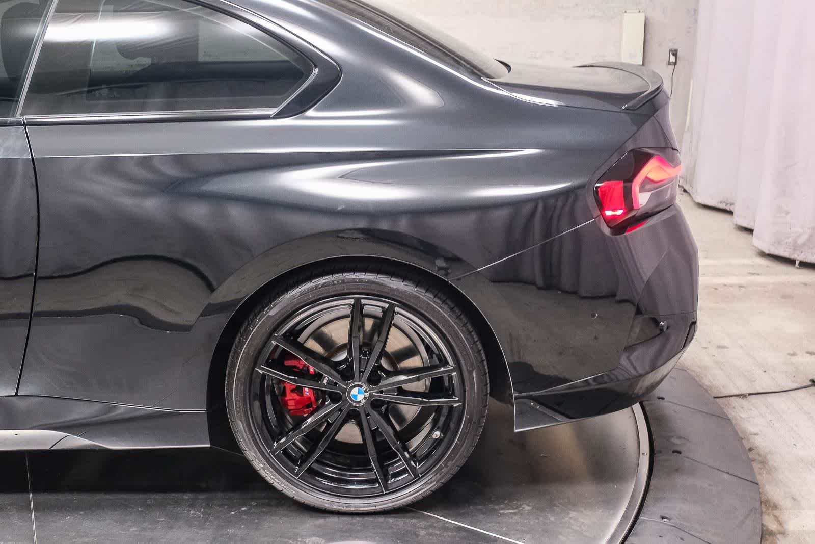 Thumbnail: 2024 BMW 2 Series - 8