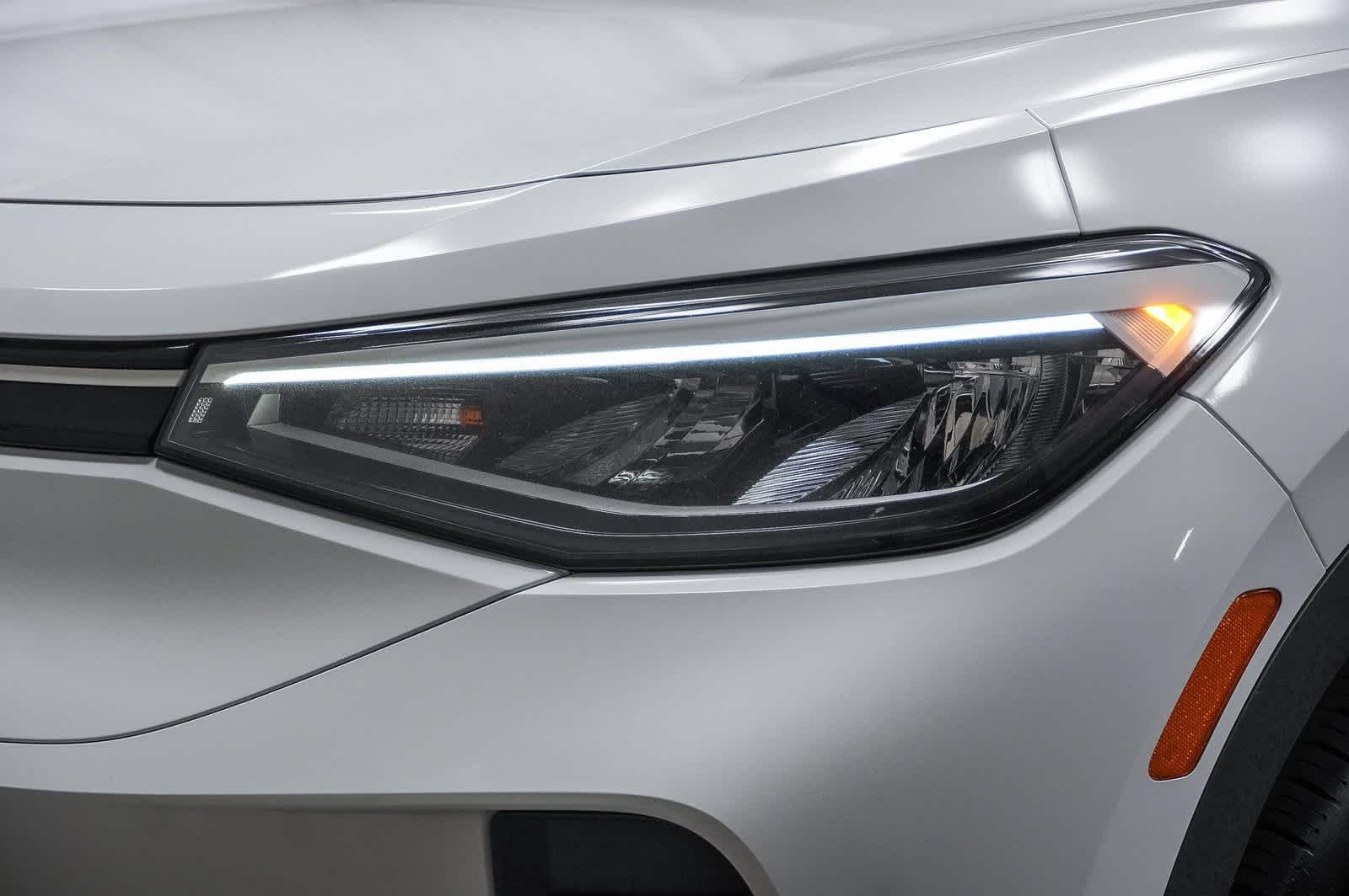 Thumbnail: 2021 Volkswagen ID.4 - 8