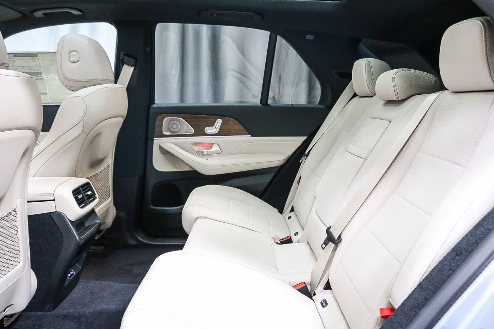 Thumbnail: 2026 Mercedes-Benz GLE - 18