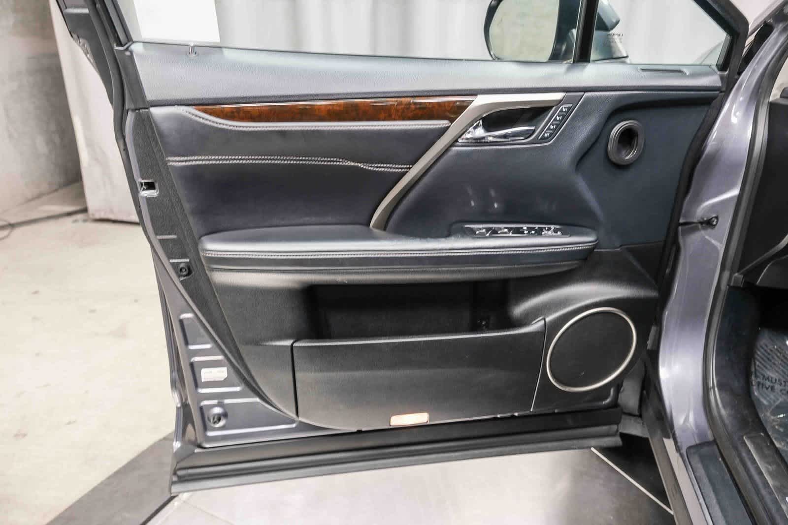 Thumbnail: 2019 Lexus RX - 19