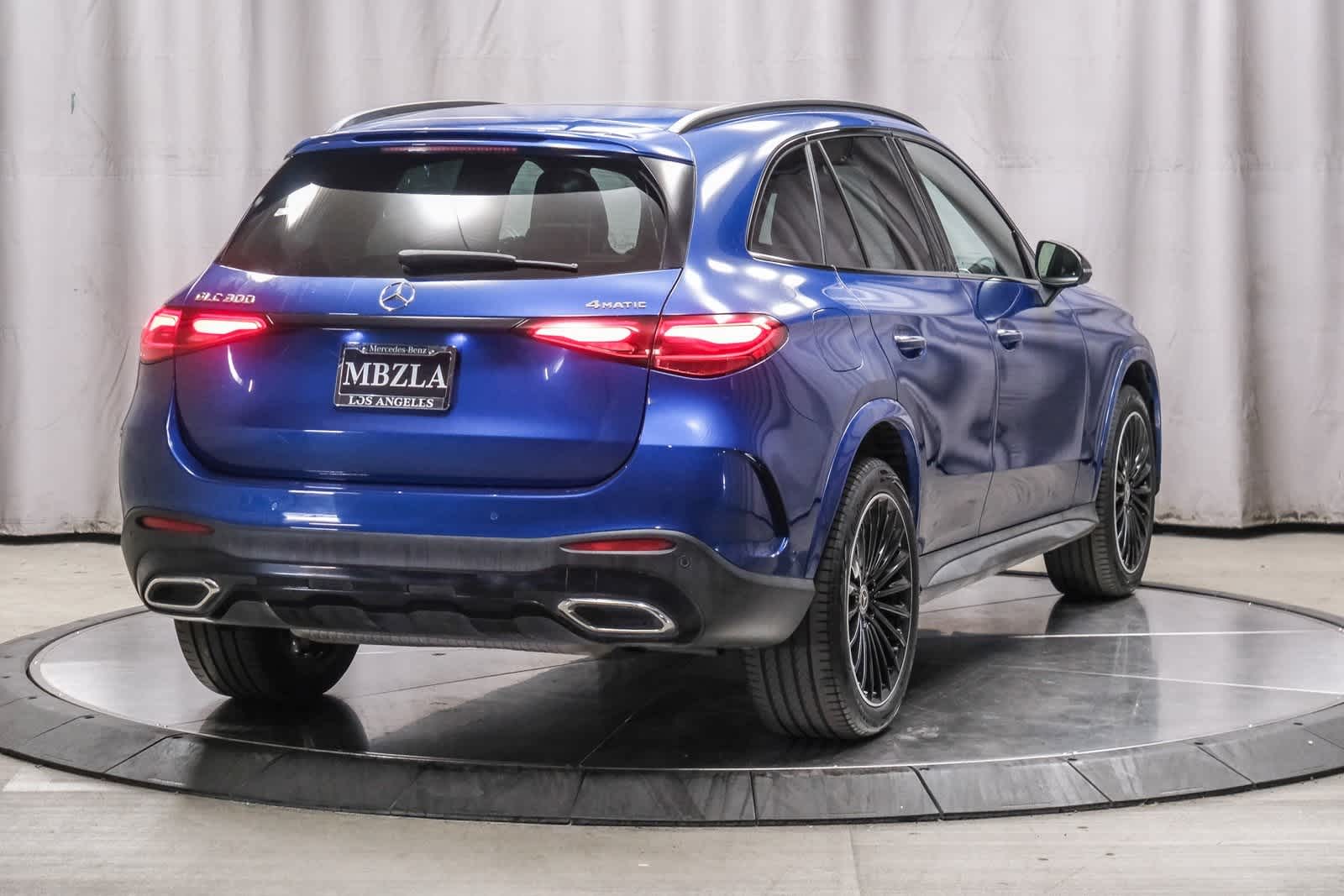 Thumbnail: 2023 Mercedes-Benz GLC - 4