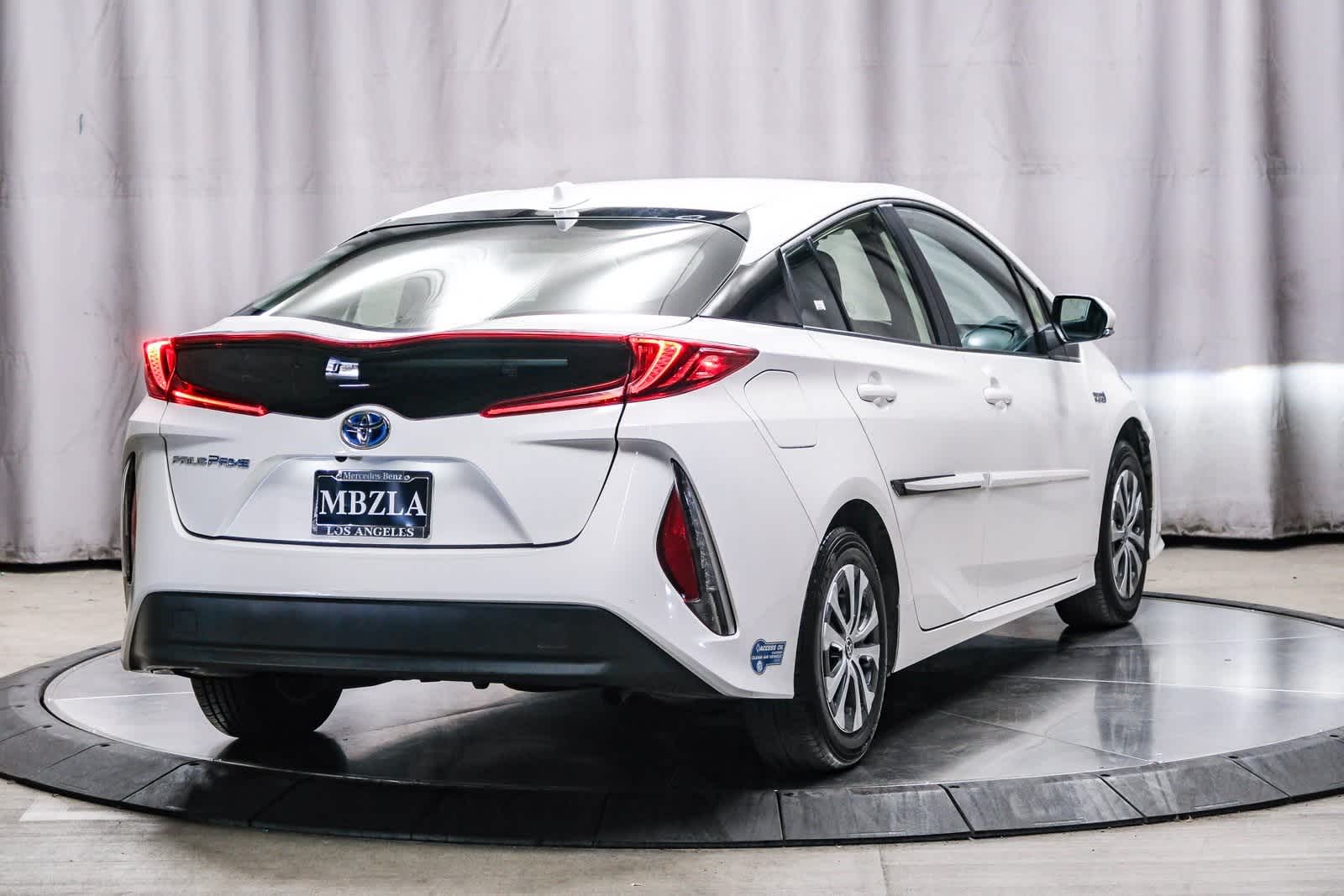 Thumbnail: 2021 Toyota Prius Prime - 4