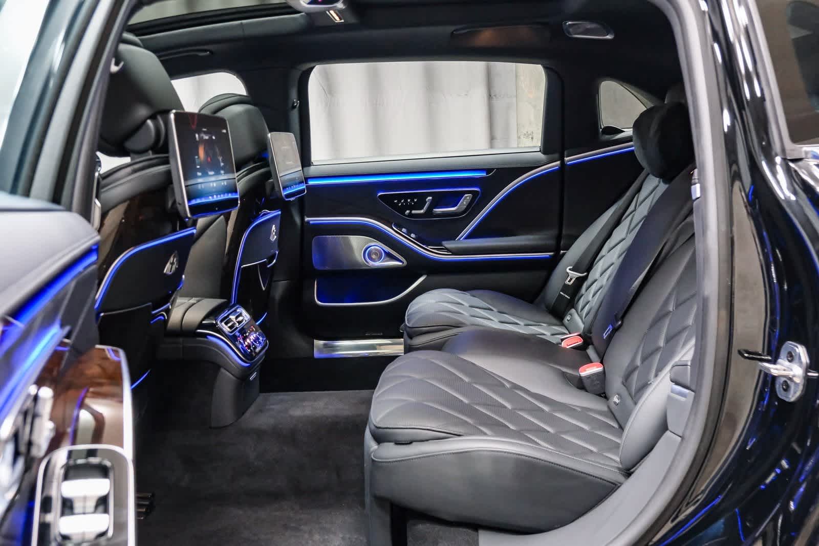 Thumbnail: 2024 Mercedes-Benz S-Class - 16