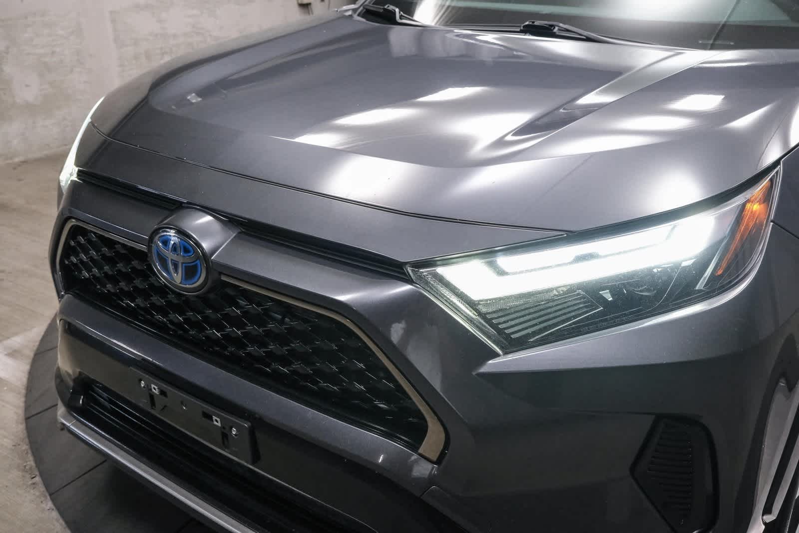 Thumbnail: 2023 Toyota RAV4 - 7