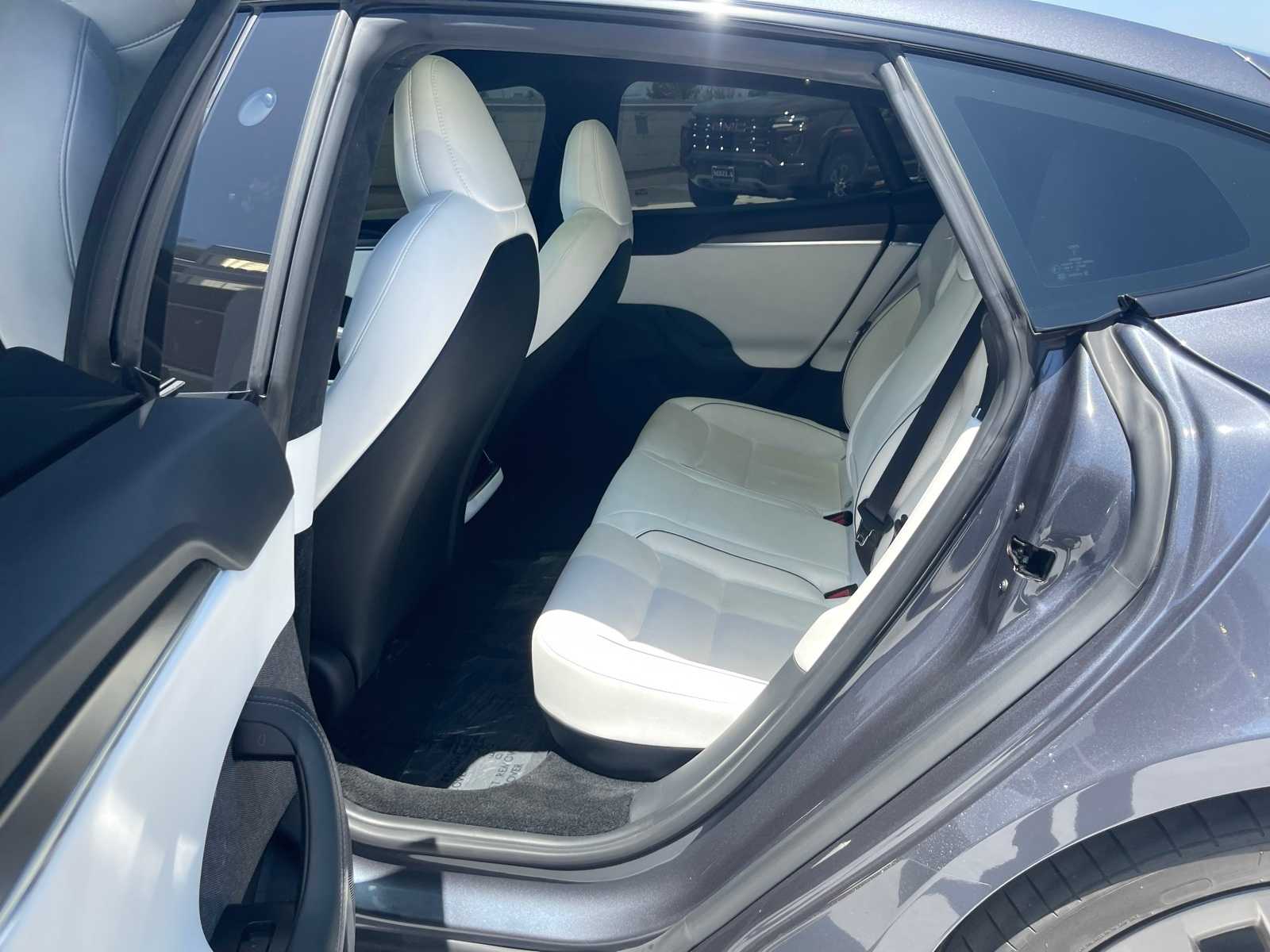 Thumbnail: 2022 Tesla Model S - 6