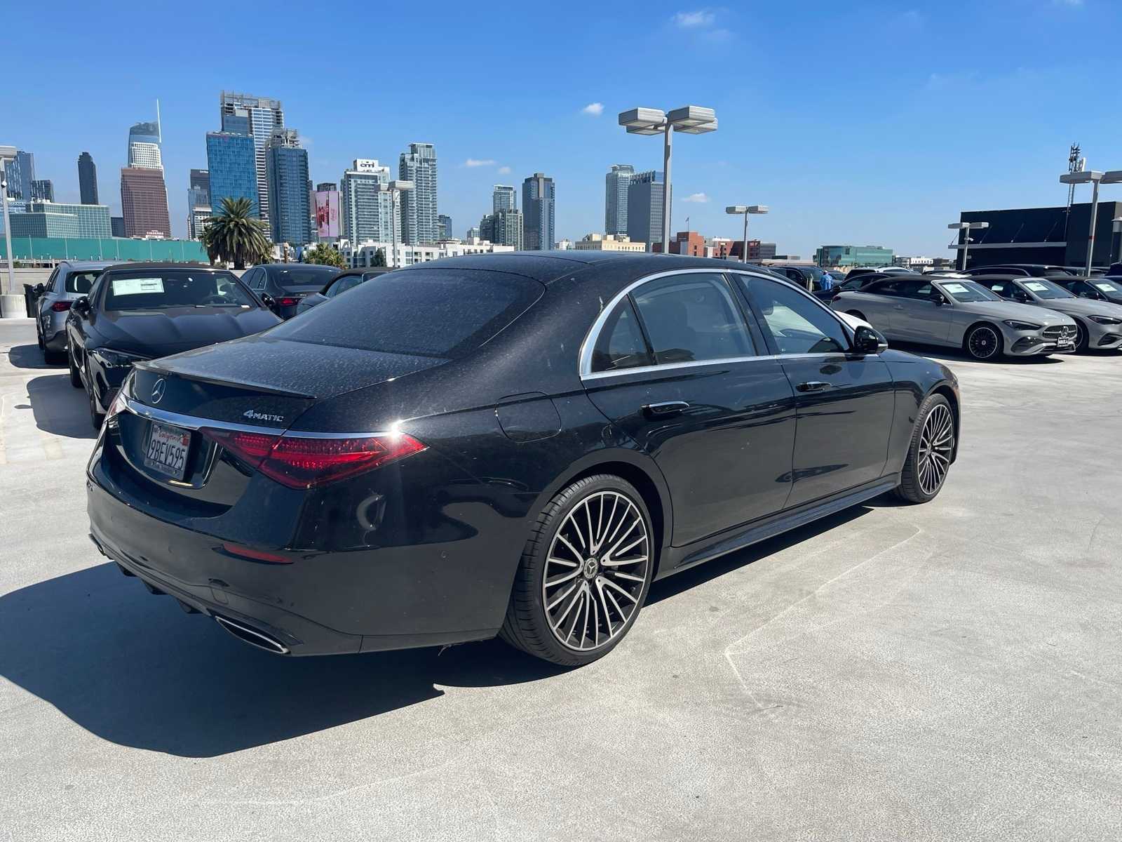 Thumbnail: 2022 Mercedes-Benz S-Class - 3