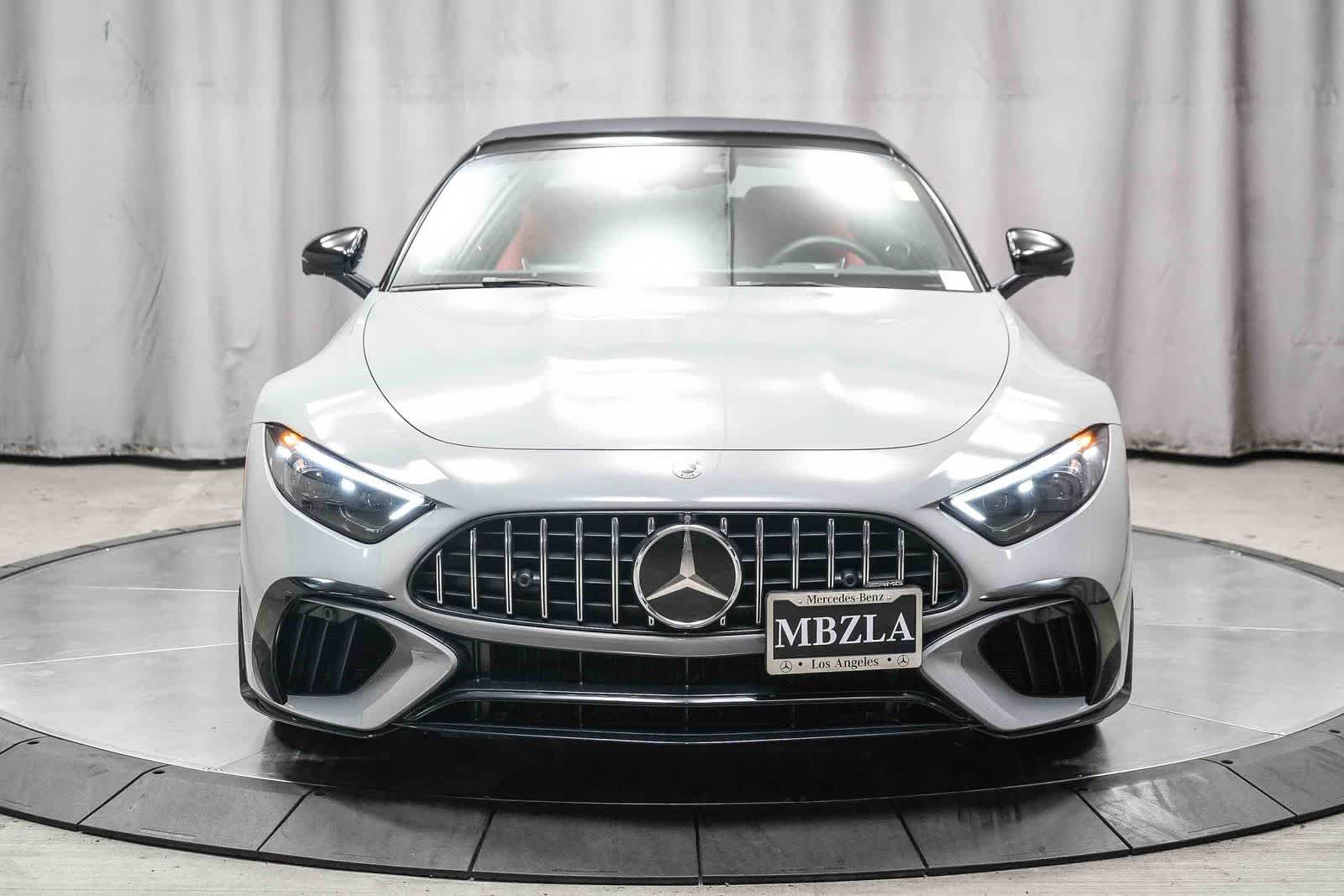 Thumbnail: 2022 Mercedes-Benz SL-Class - 2