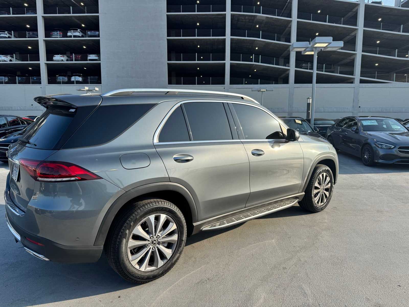 Thumbnail: 2021 Mercedes-Benz GLE - 3