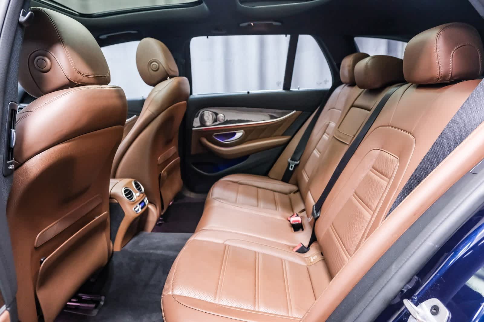 Thumbnail: 2019 Mercedes-Benz E-Class - 19