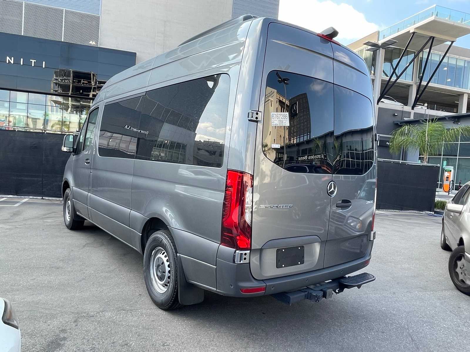 Thumbnail: 2024 Mercedes-Benz Sprinter - 2