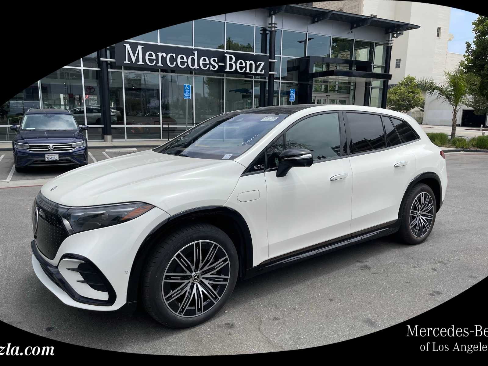 Thumbnail: 2023 Mercedes-Benz EQS - 1