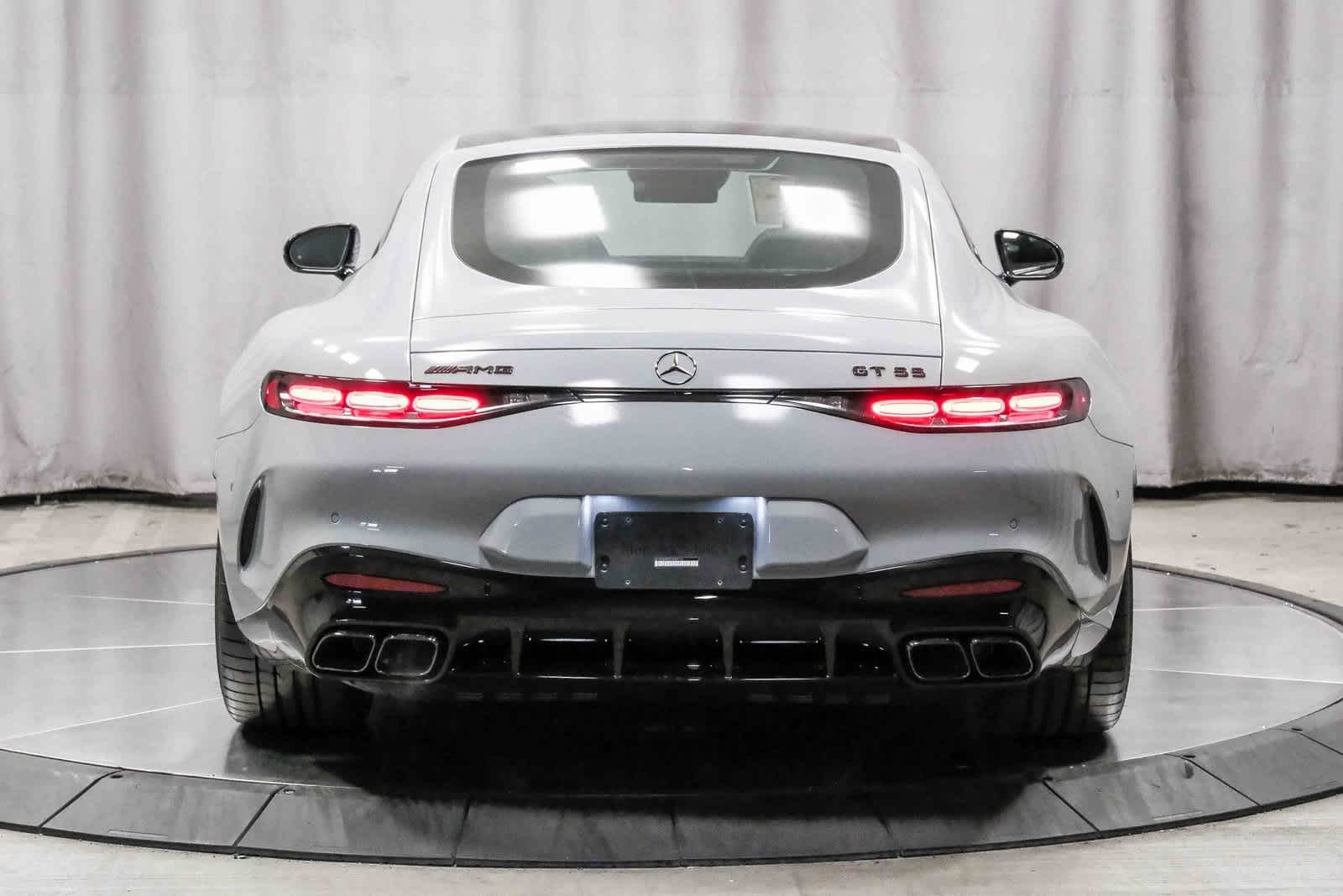 Thumbnail: 2026 Mercedes-Benz AMG GT - 3