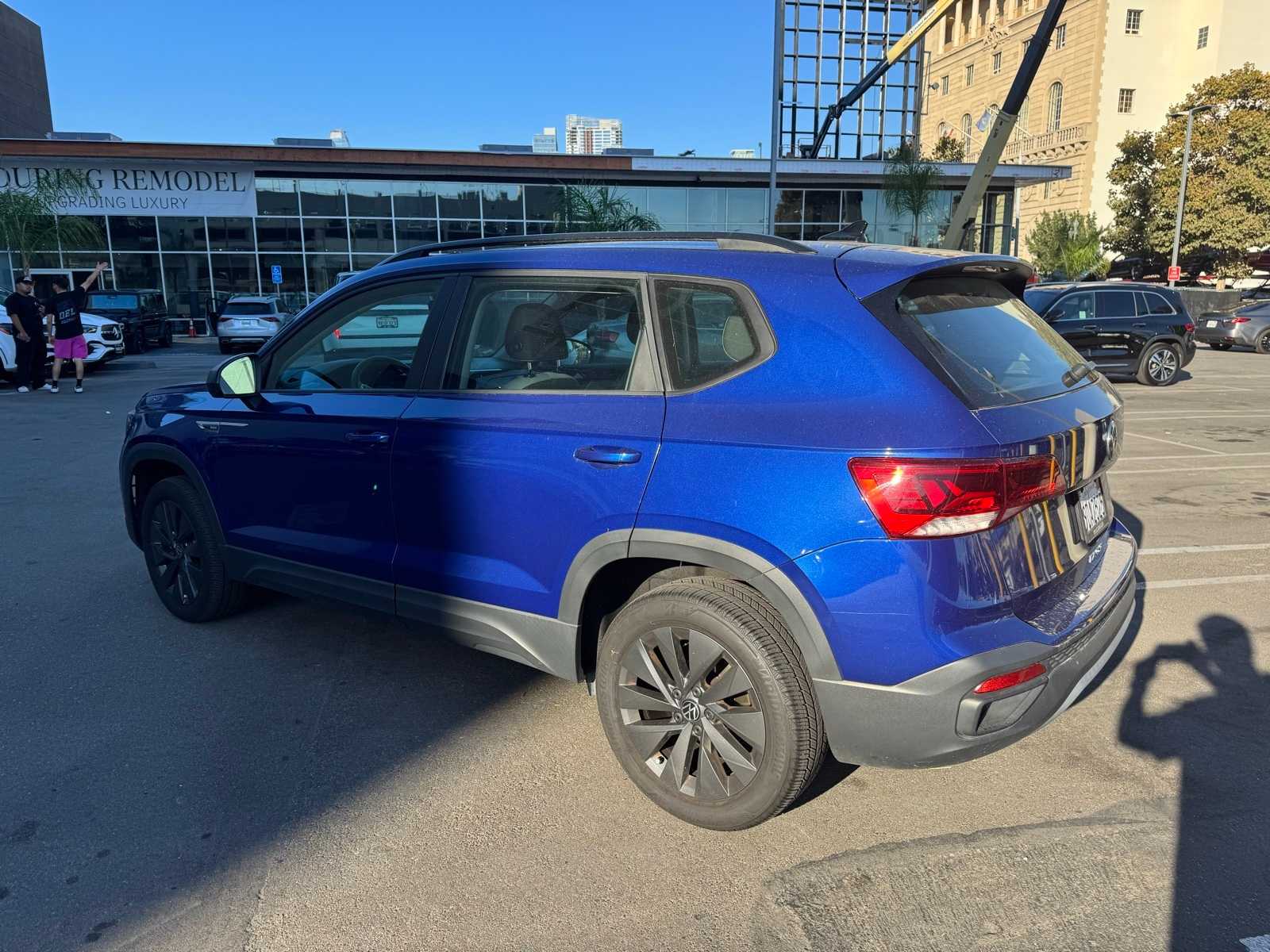 Thumbnail: 2023 Volkswagen Taos - 6