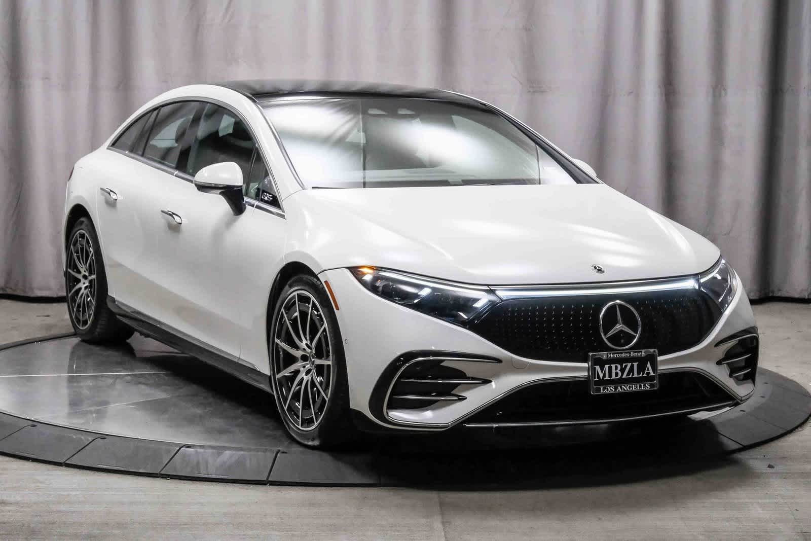 Thumbnail: 2022 Mercedes-Benz EQS - 5