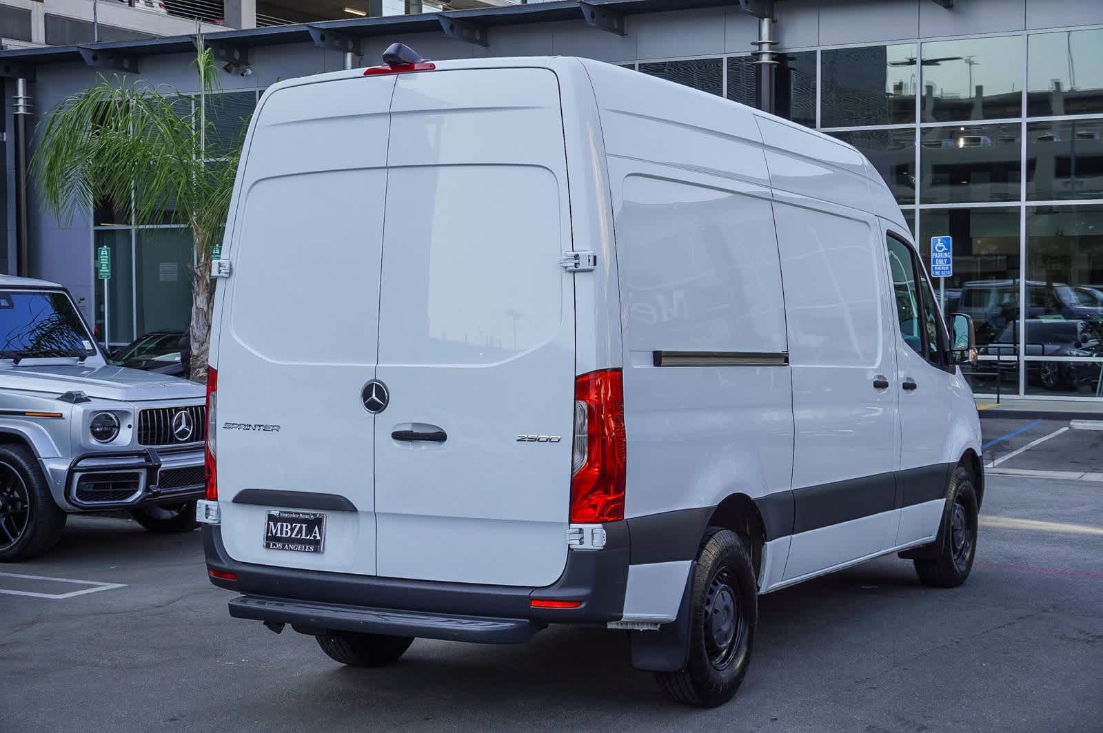 Thumbnail: 2021 Mercedes-Benz Sprinter - 4