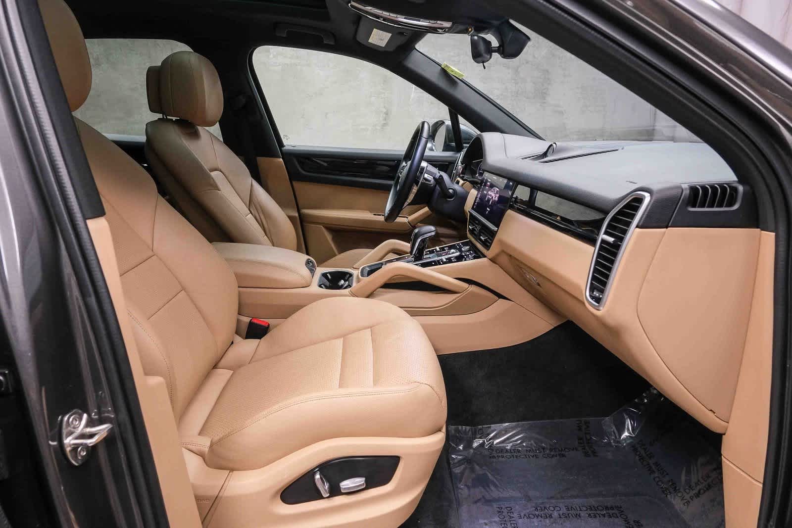 Thumbnail: 2020 Porsche Cayenne - 18