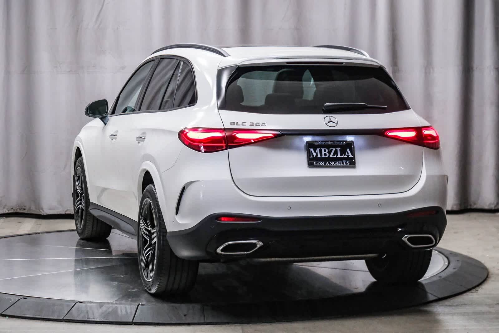 Thumbnail: 2023 Mercedes-Benz GLC - 2
