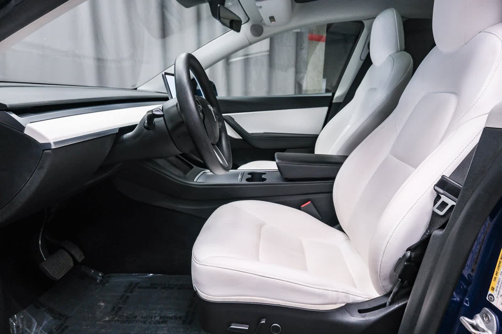 Thumbnail: 2022 Tesla Model Y - 18