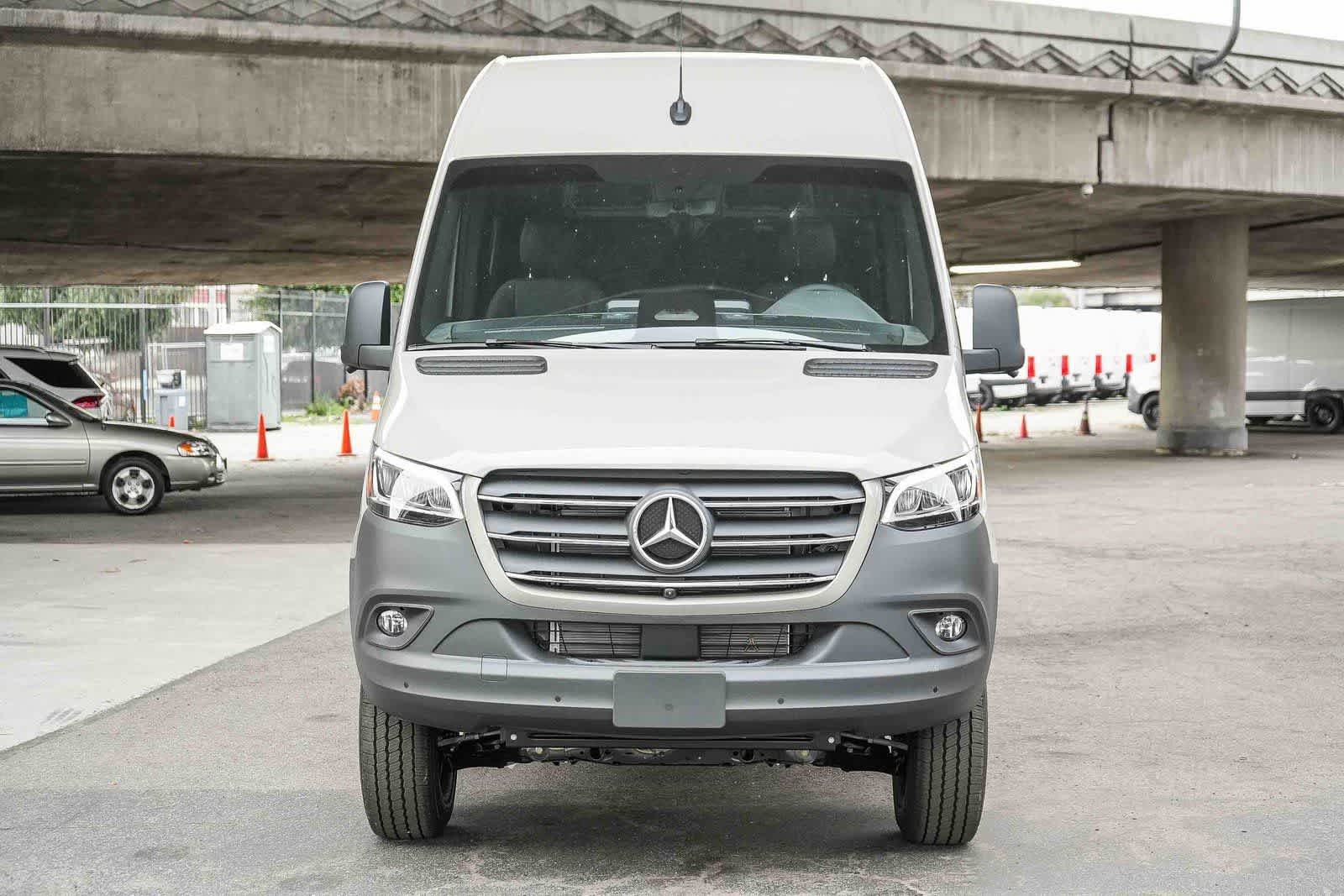 Thumbnail: 2026 Mercedes-Benz Sprinter - 2
