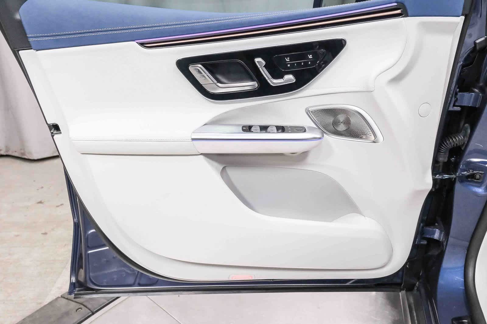 Thumbnail: 2025 Mercedes-Benz EQE - 21