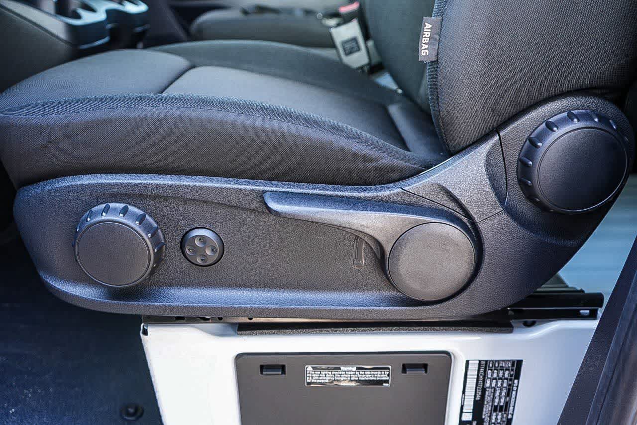 Thumbnail: 2026 Mercedes-Benz Sprinter - 18