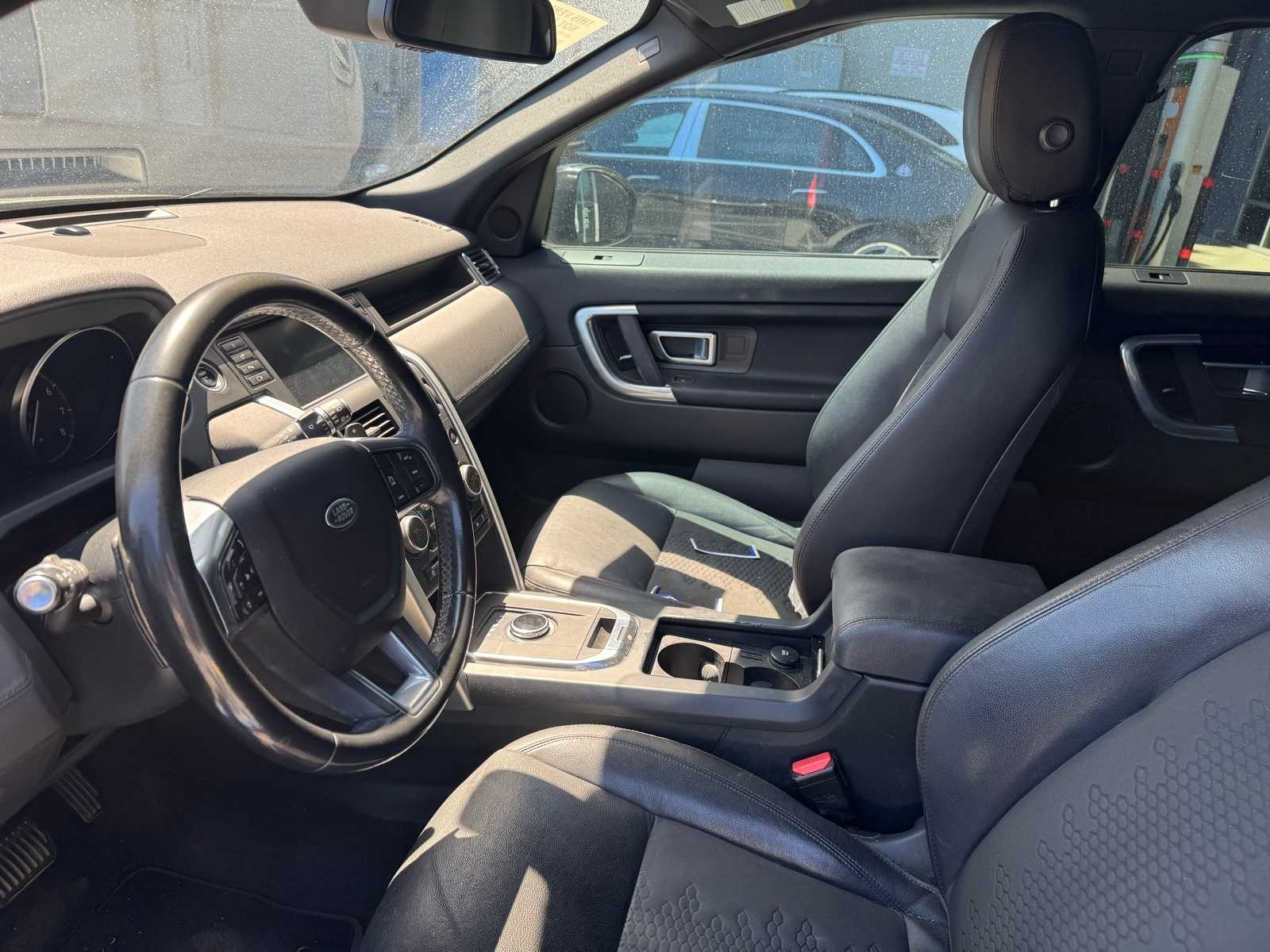 Thumbnail: 2019 Land Rover Discovery Sport - 7