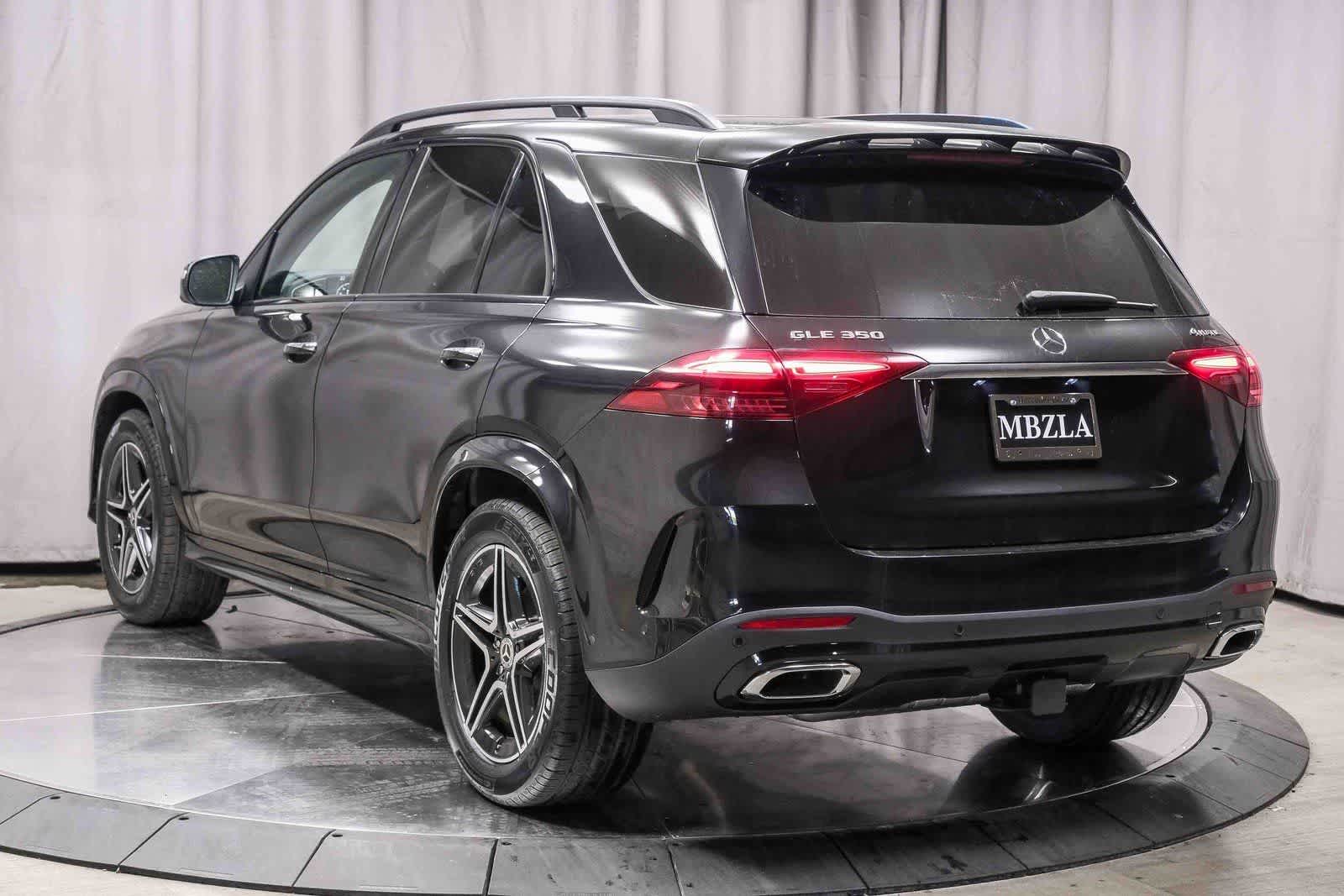 Thumbnail: 2026 Mercedes-Benz GLE - 2