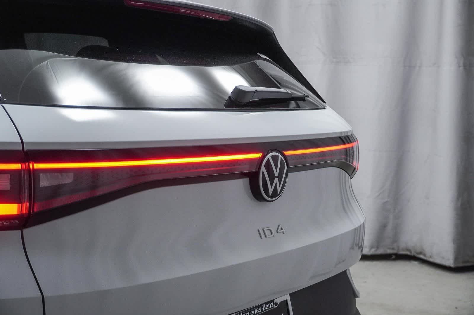 Thumbnail: 2021 Volkswagen ID.4 - 12