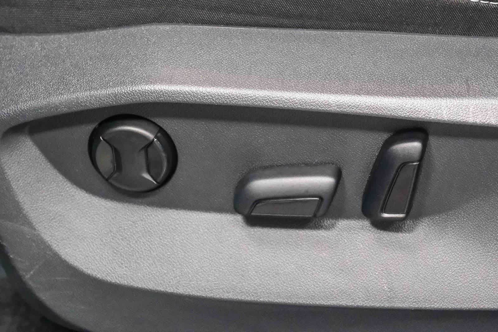 Thumbnail: 2022 Volkswagen Taos - 26