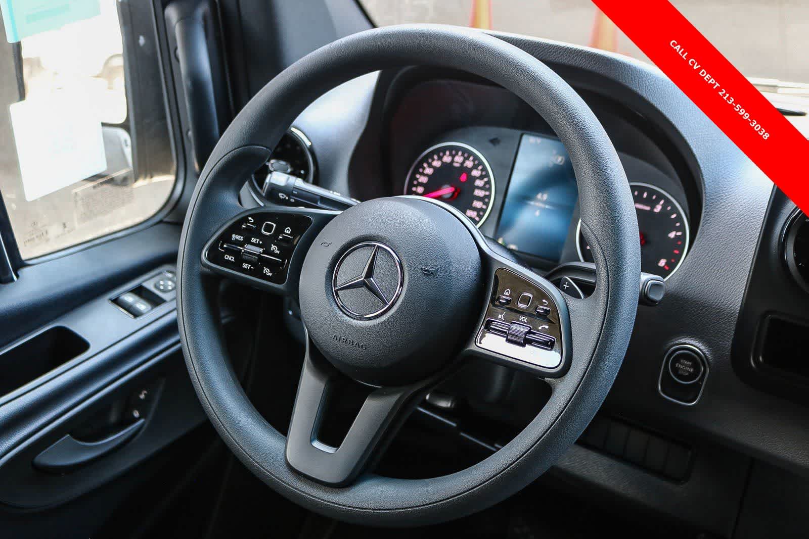 Thumbnail: 2024 Mercedes-Benz Sprinter - 16