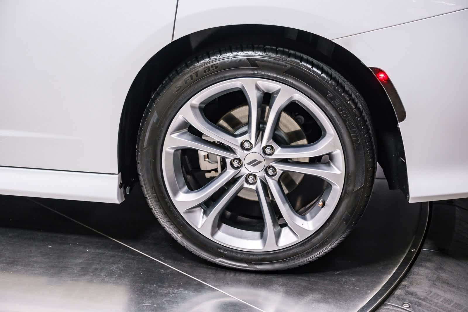 Thumbnail: 2021 Dodge Charger - 9