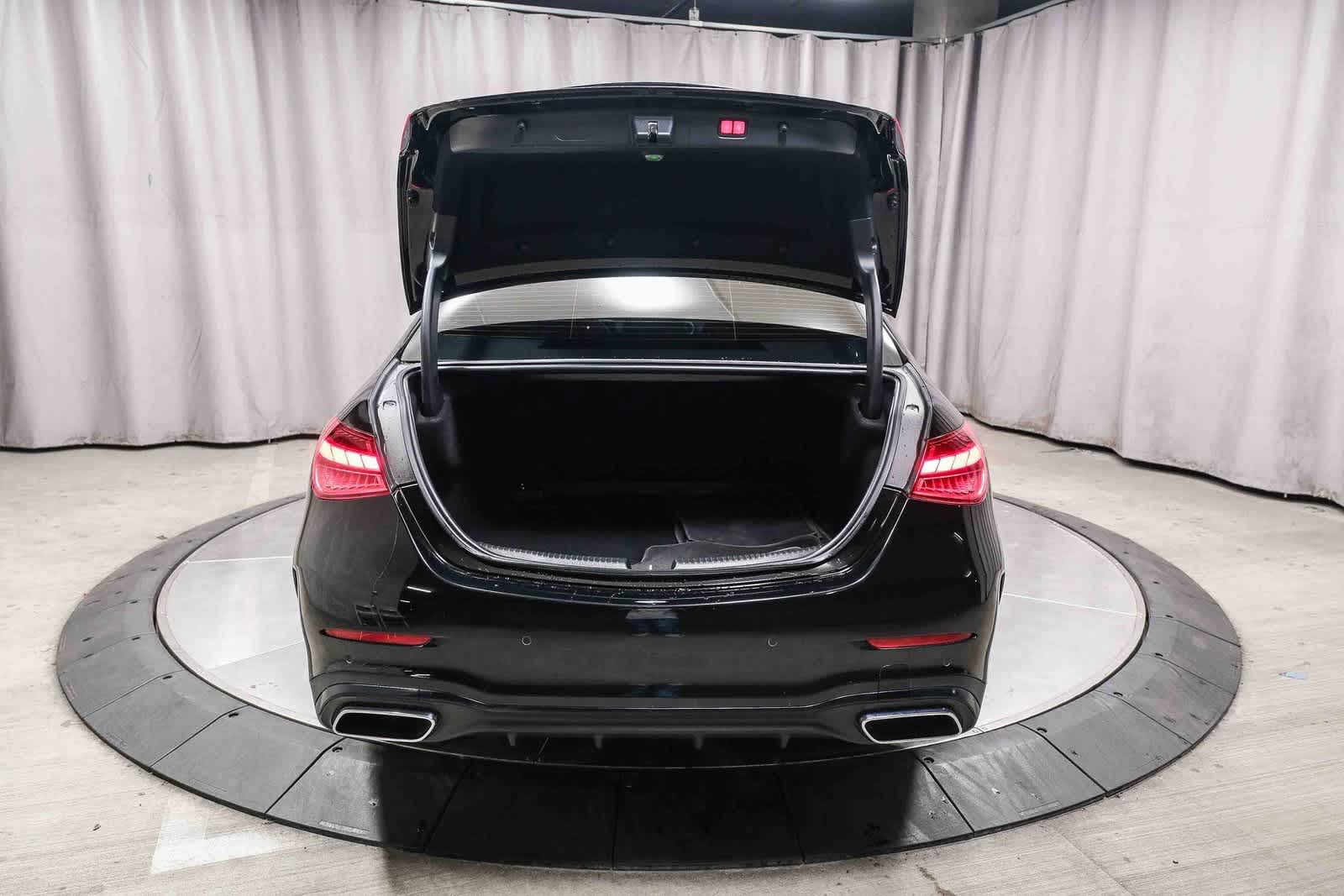 Thumbnail: 2022 Mercedes-Benz C-Class - 19