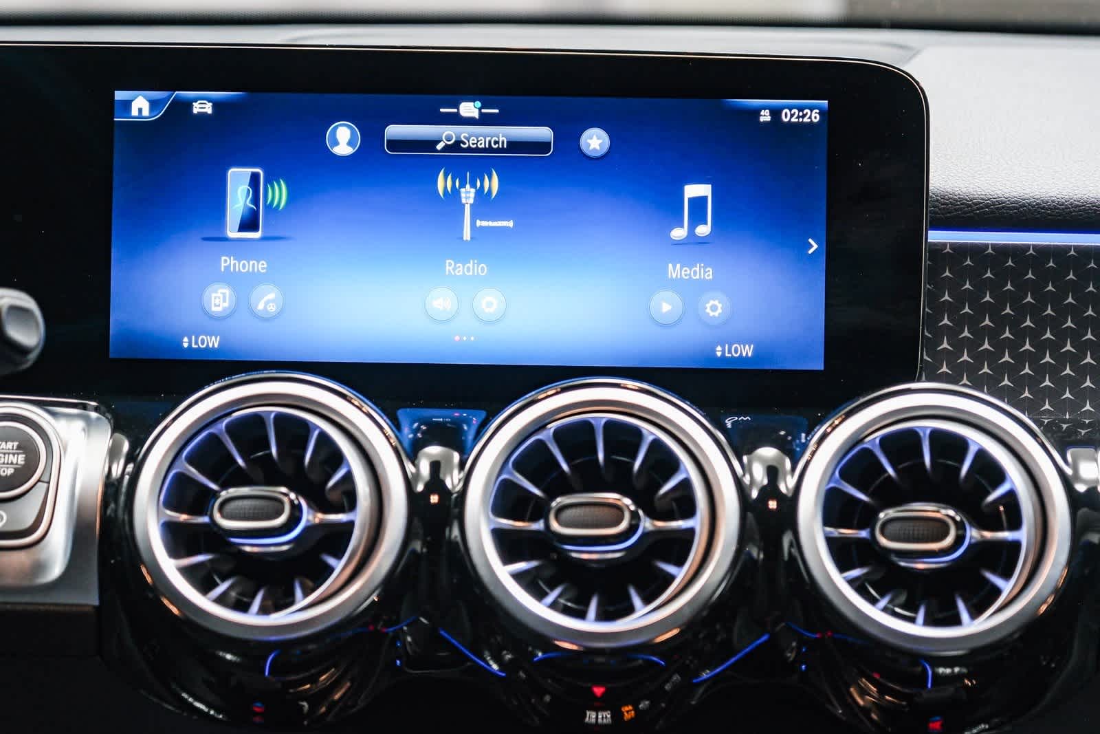 Thumbnail: 2025 Mercedes-Benz GLB - 16