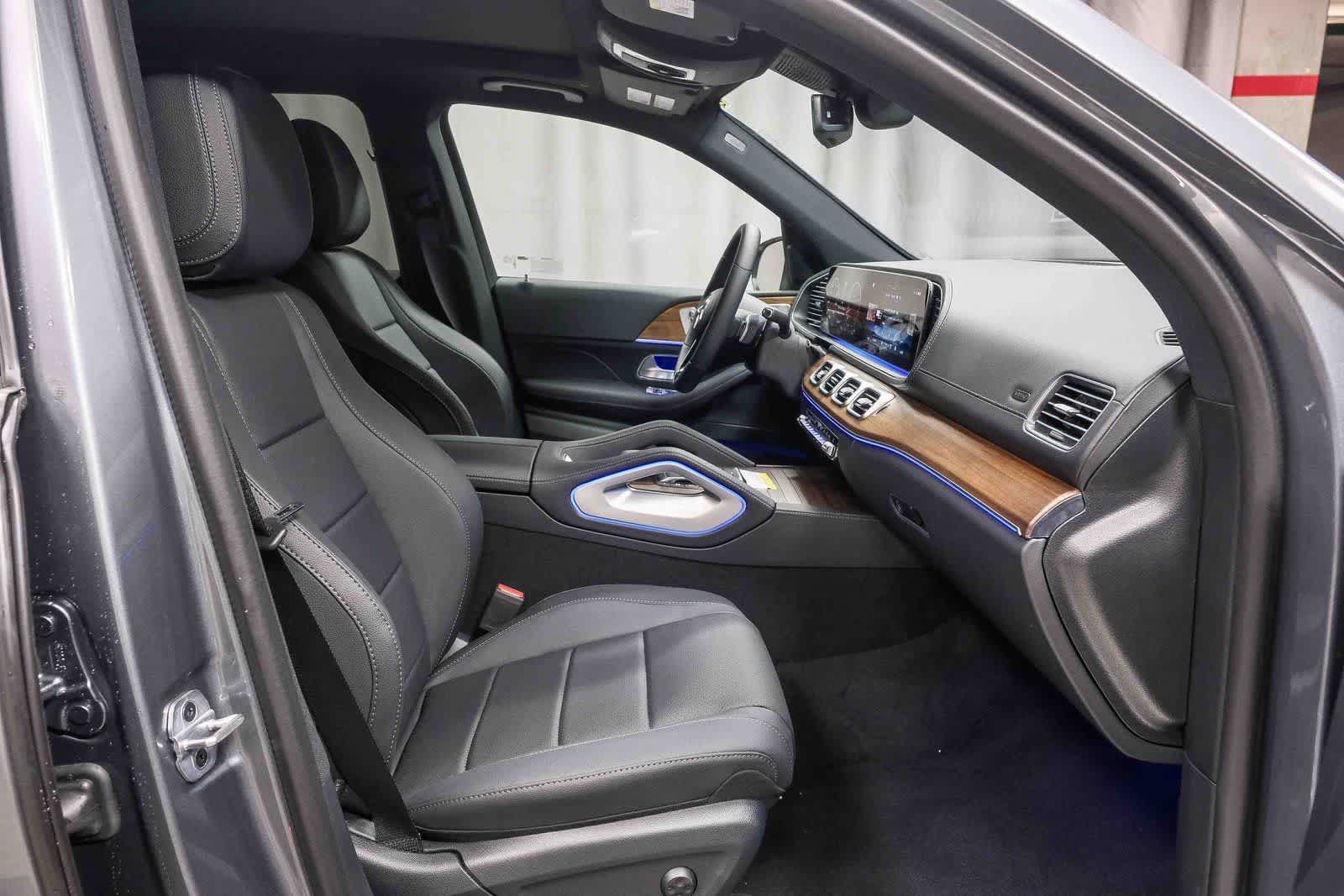 Thumbnail: 2026 Mercedes-Benz GLE - 17