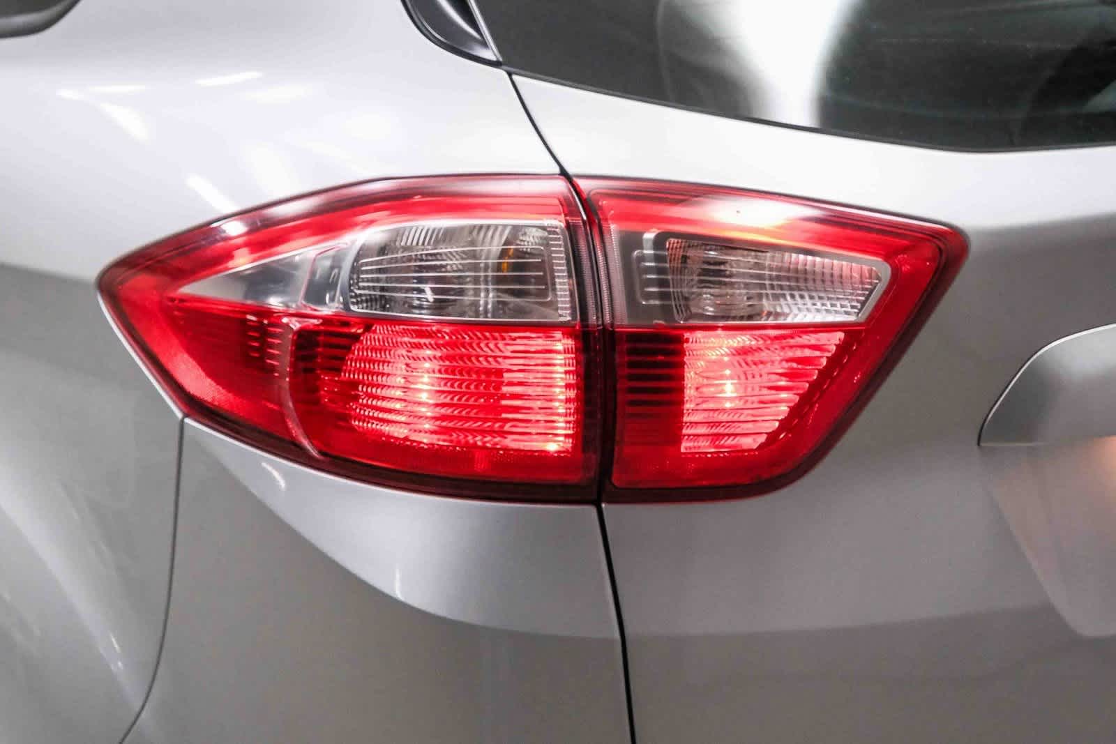 Thumbnail: 2016 Ford C-Max - 7