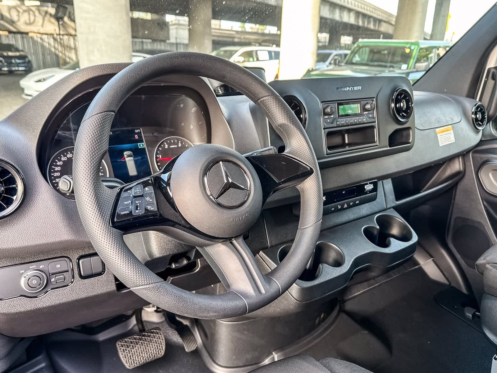 Thumbnail: 2026 Mercedes-Benz Sprinter - 12