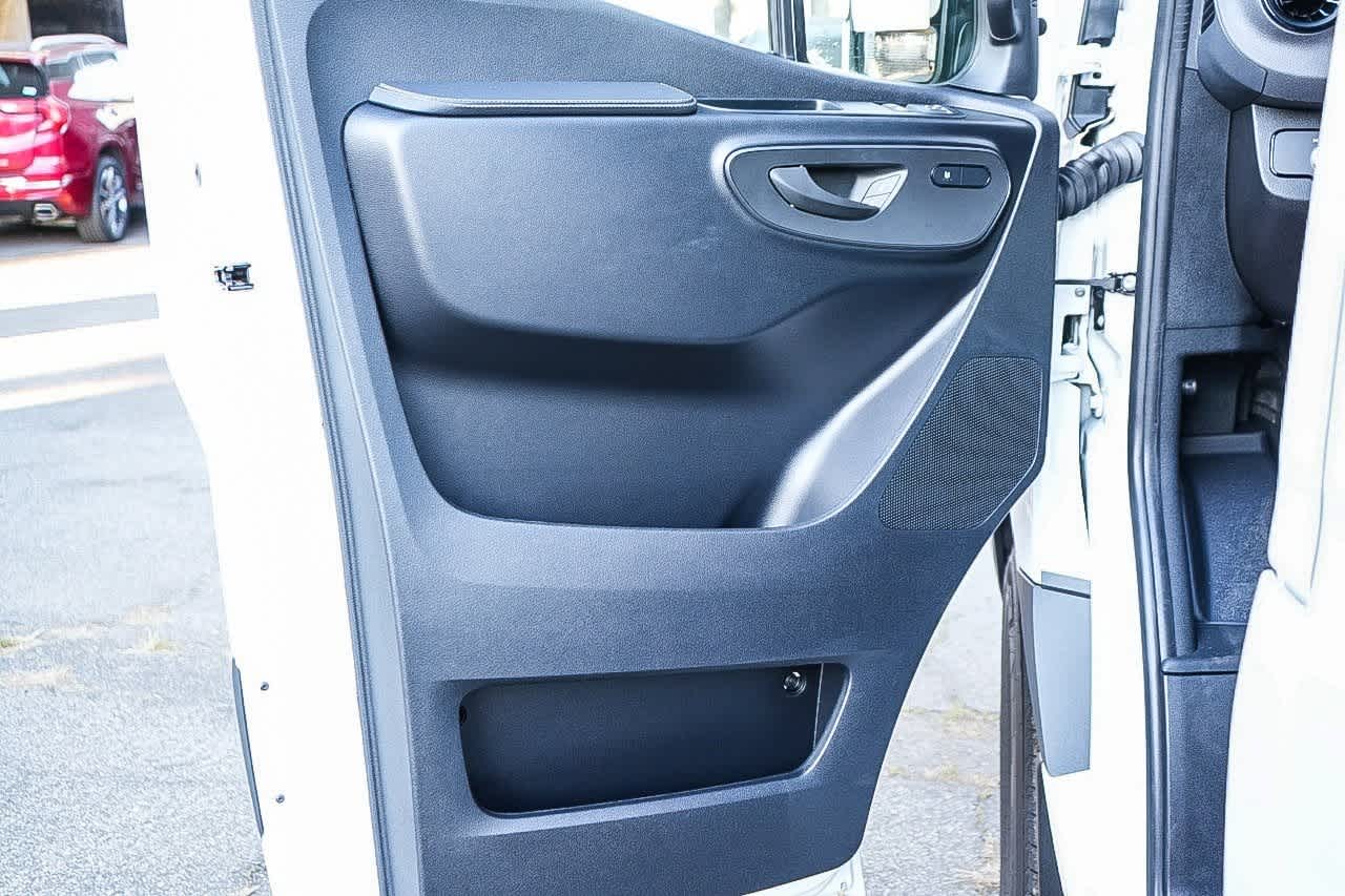 Thumbnail: 2026 Mercedes-Benz Sprinter - 19