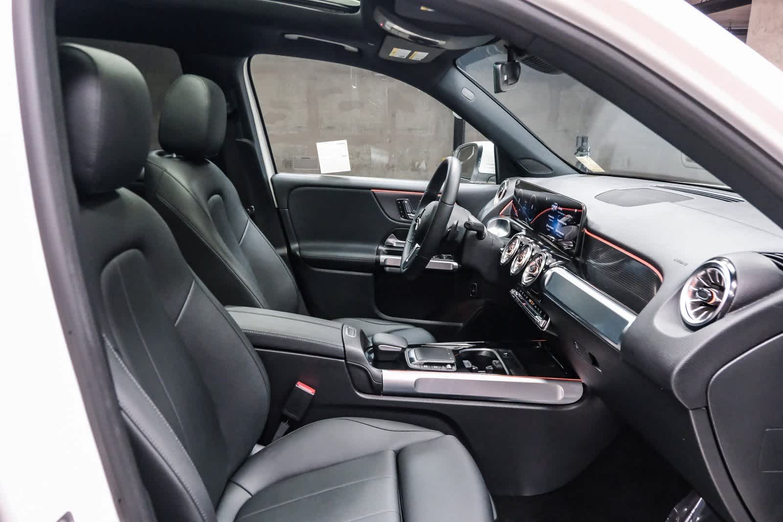 Thumbnail: 2023 Mercedes-Benz EQB - 17