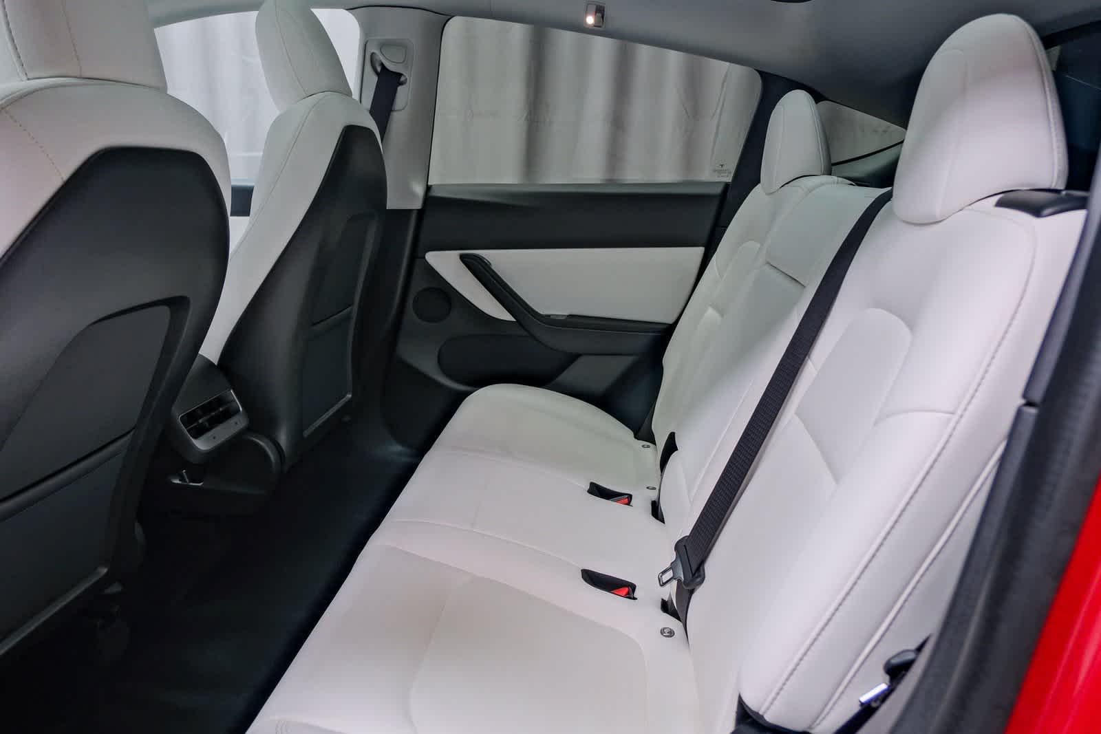 Thumbnail: 2021 Tesla Model Y - 17