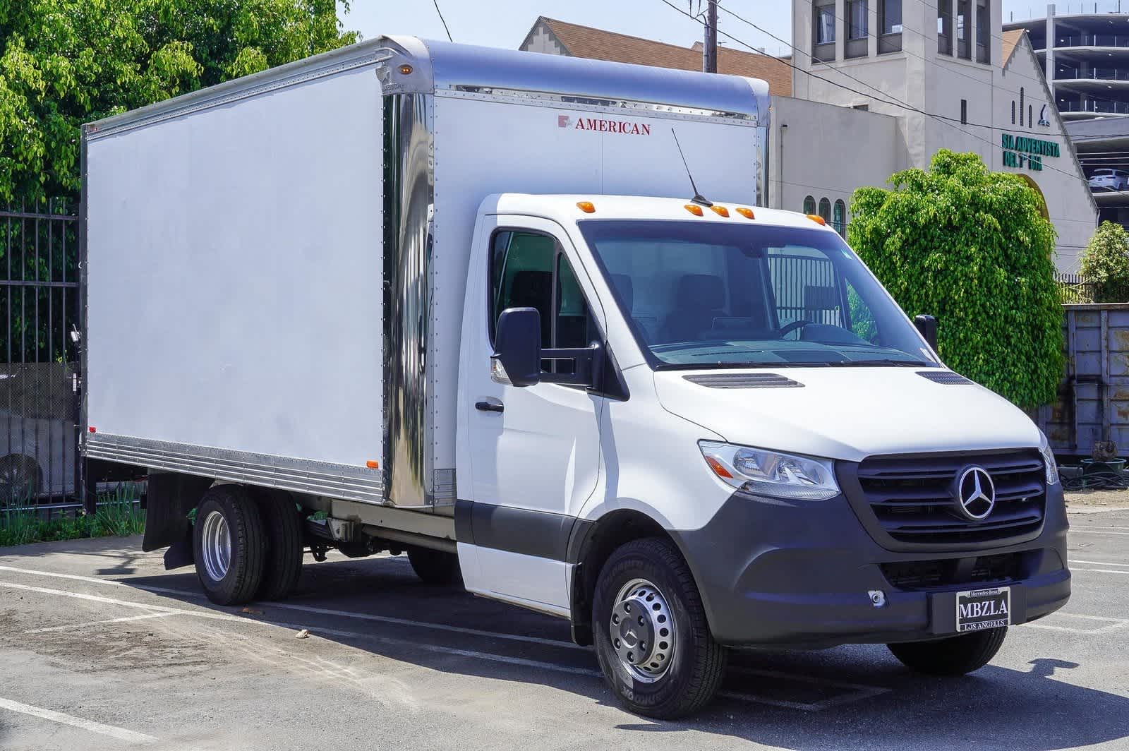 Thumbnail: 2021 Mercedes-Benz Sprinter - 3