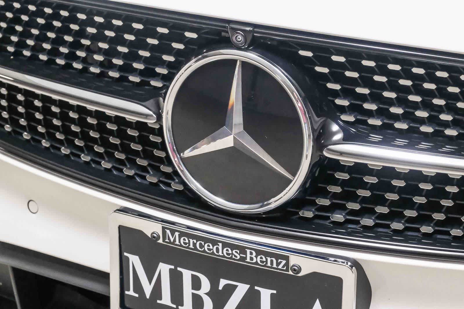 Thumbnail: 2023 Mercedes-Benz E-Class - 12