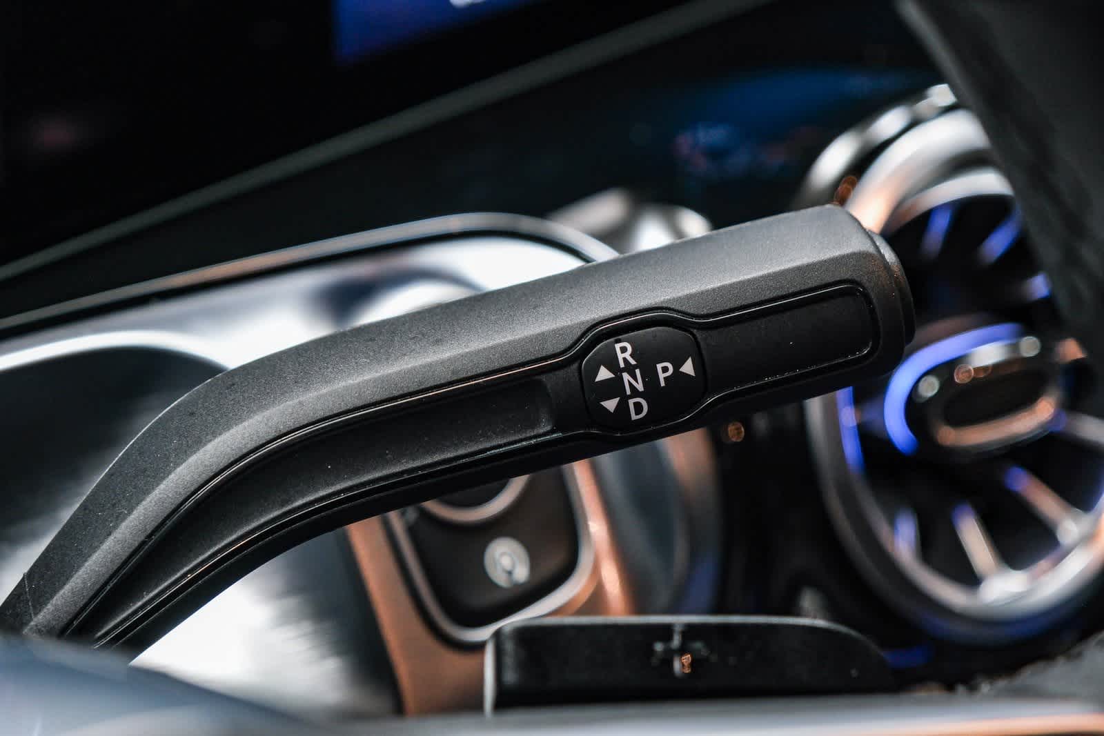 Thumbnail: 2025 Mercedes-Benz GLB - 20