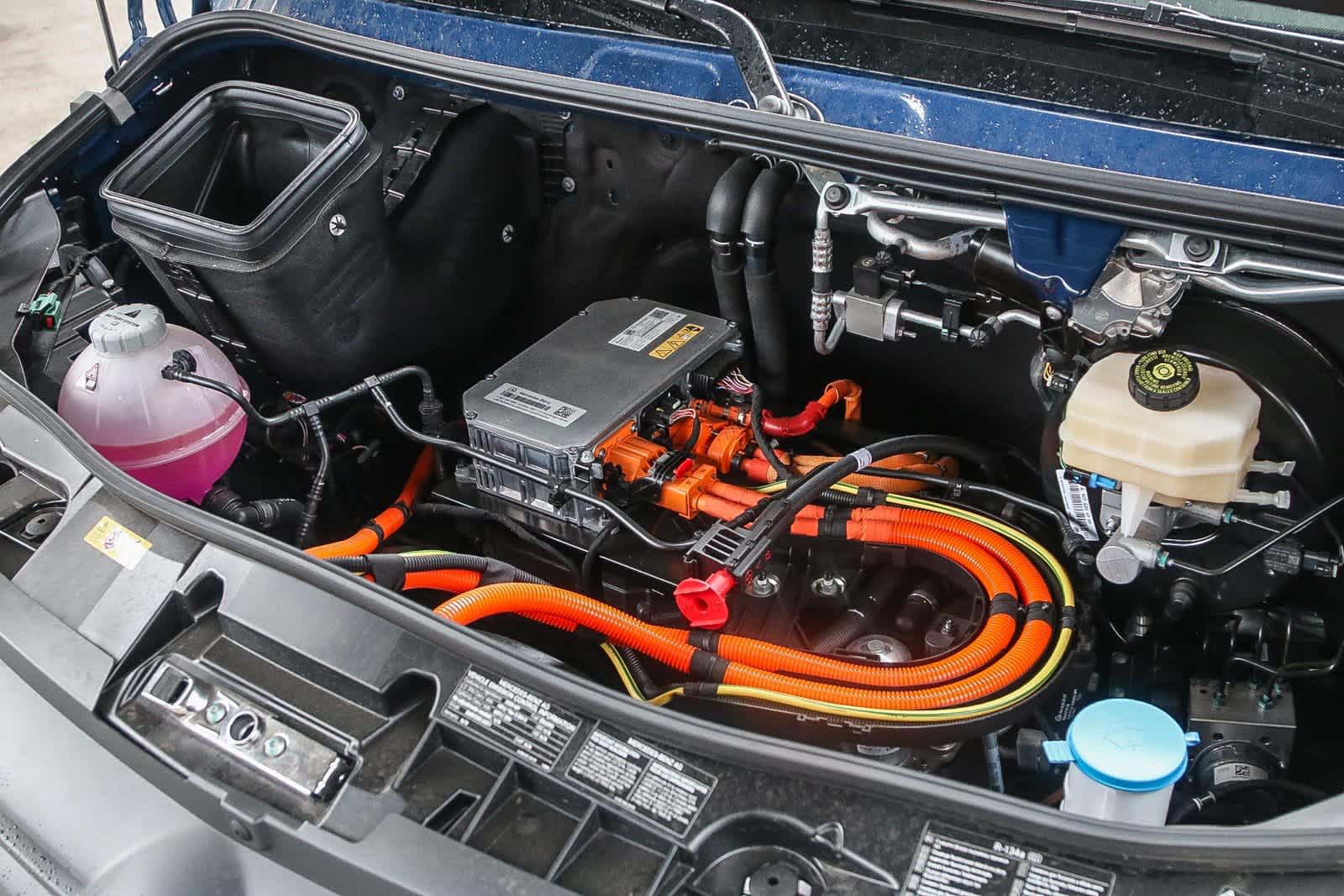 Thumbnail: 2025 Mercedes-Benz eSprinter - 25