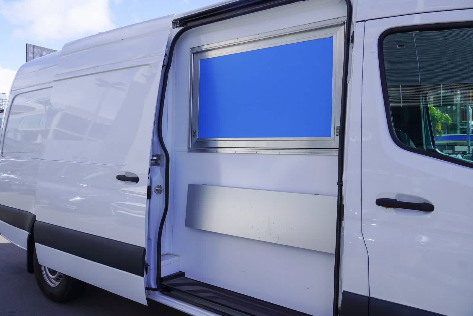 Thumbnail: 2019 Mercedes-Benz Sprinter - 26
