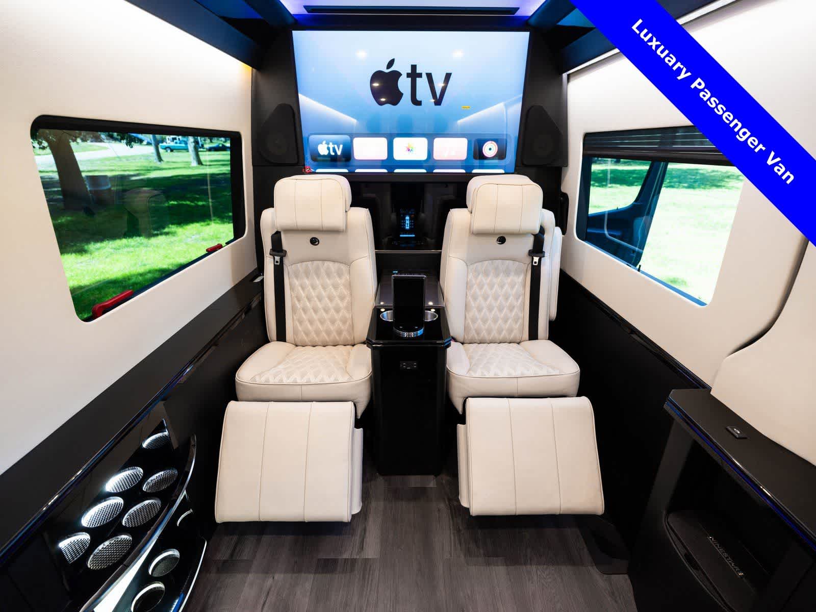 Thumbnail: 2024 Mercedes-Benz Sprinter - 46